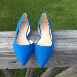 Popping blue suede Nine West shoes 9